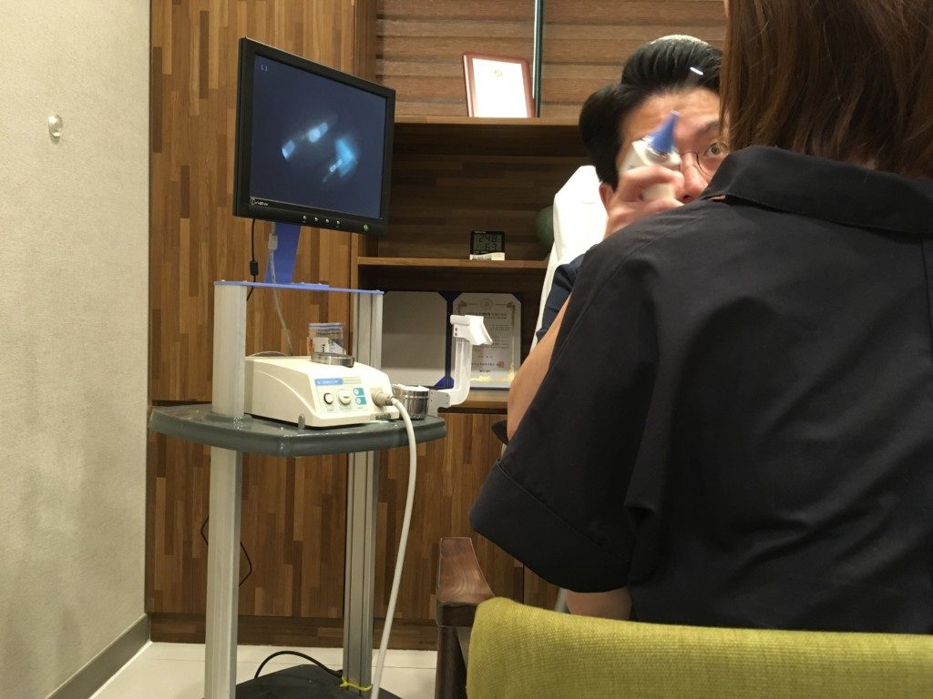 ▲鼻を確認中